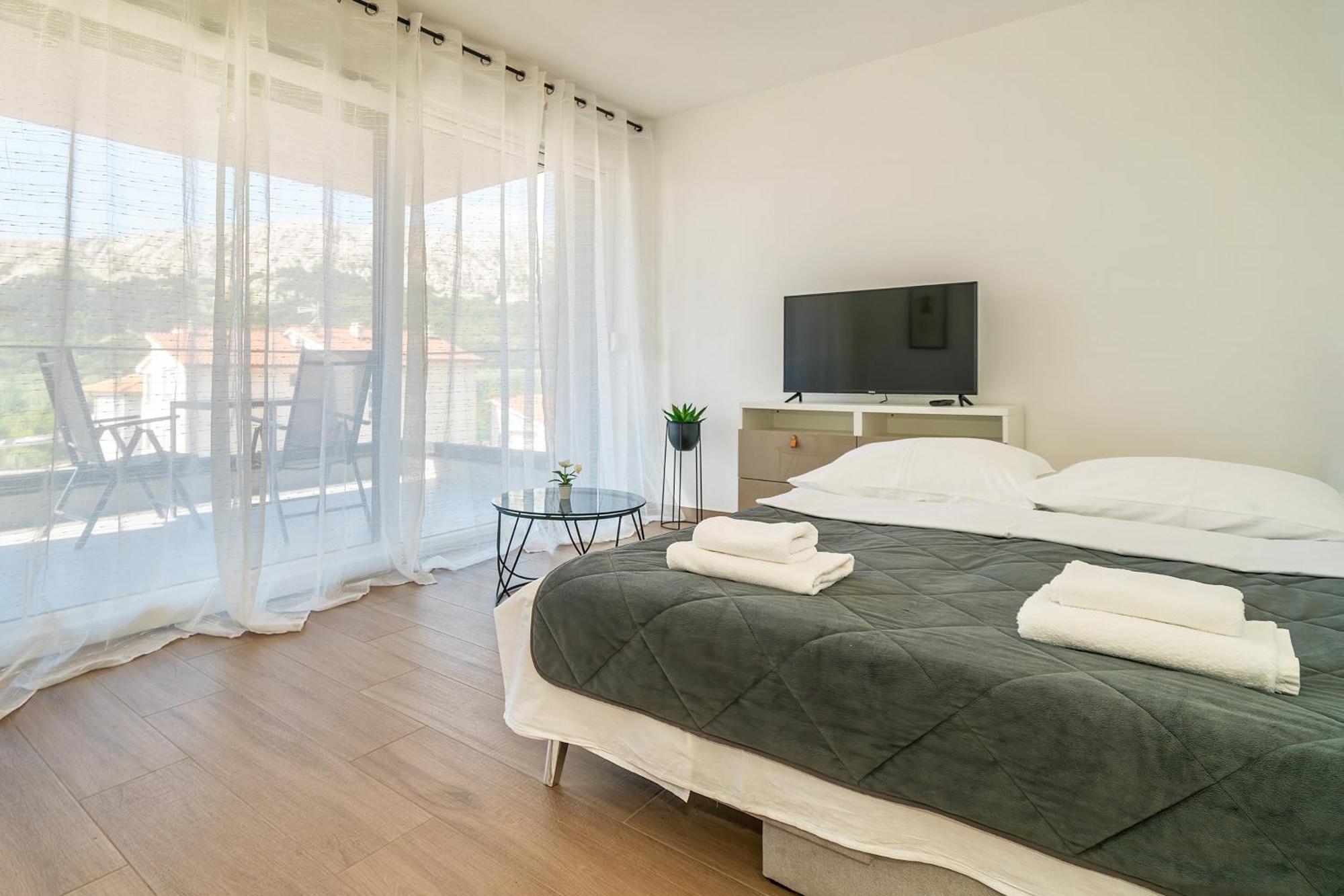Poolside Apartments Anabella Baška Zewnętrze zdjęcie